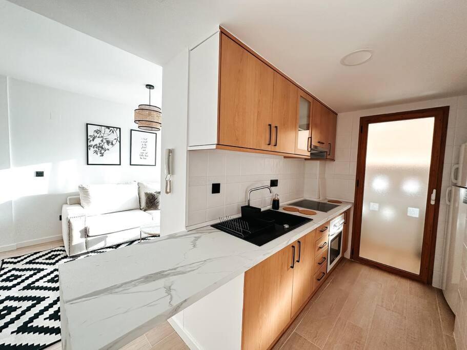 Precioso Apartamento Con Piscina Y Vistas อาลิกันเต ภายนอก รูปภาพ